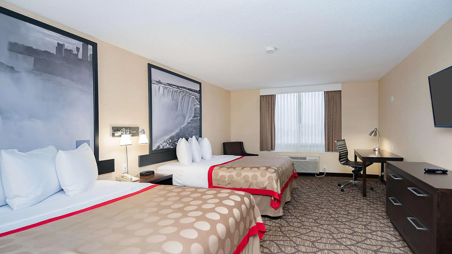 Ramada By Wyndham Niagara Falls Near The Falls Canada