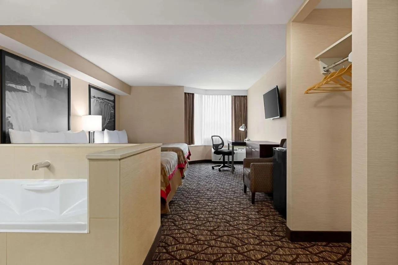 Ramada By Wyndham Niagara Falls Near The Falls