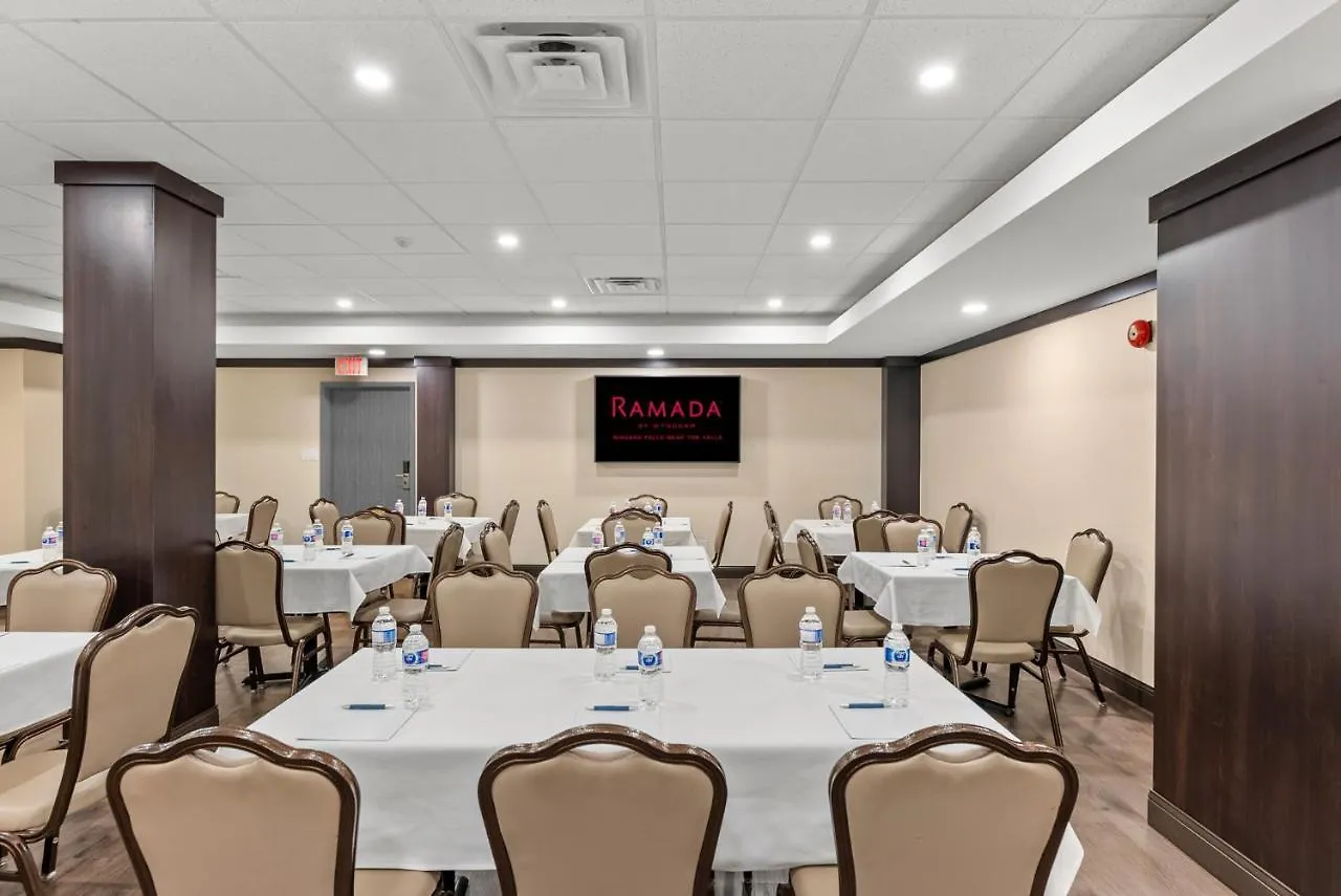 Hotel Ramada By Wyndham Niagara Falls Near The Falls