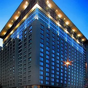 Hotel Embassy By Hilton - Montreal